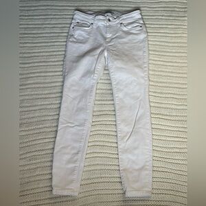 Amazon Essentials, White Skinny Jeans, Size 6 Short
